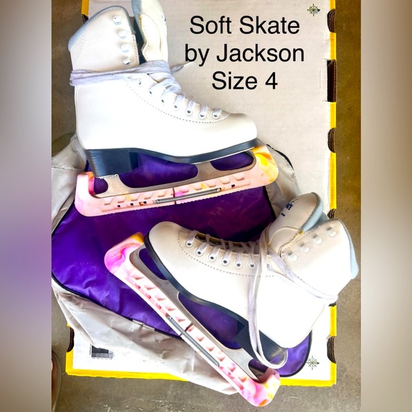 Soft Skate by Jackson Ice Skates